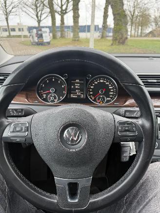 Volkswagen Passat  picture 14