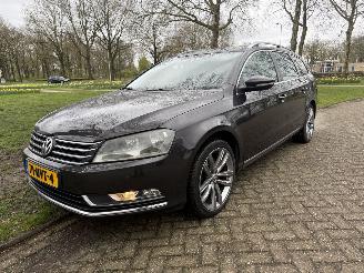 Schadeauto Volkswagen Passat  2010/1