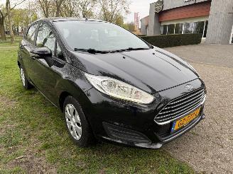 Ford Fiesta  picture 7