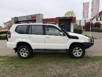 Toyota Landcruiser PRADO picture 6
