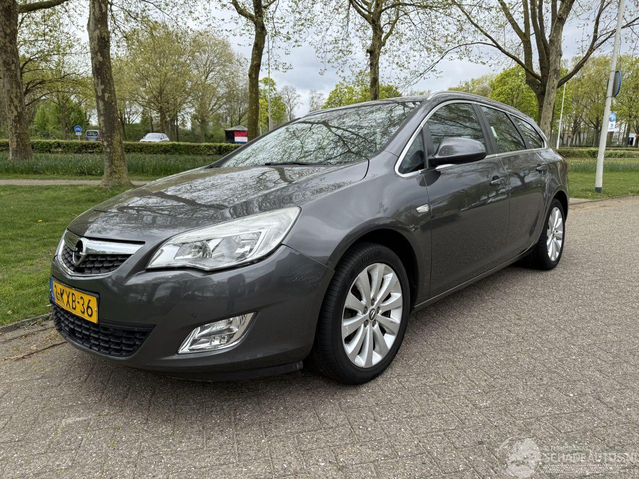 Opel Astra SPORTS TOURER