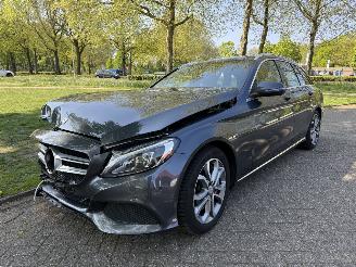 Mercedes C-klasse 350 e picture 3