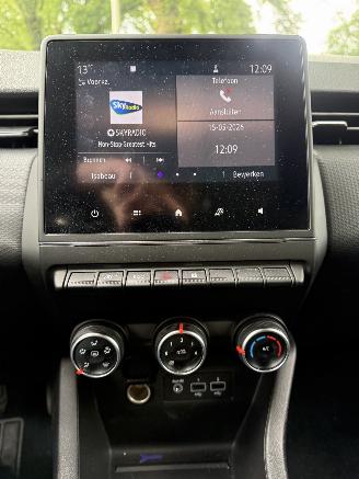 Renault Clio  picture 19