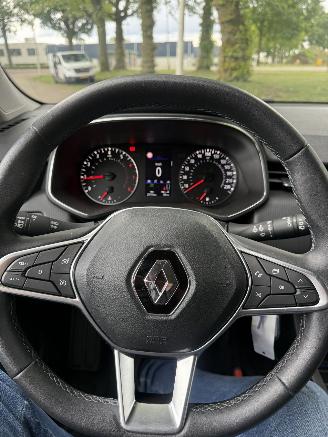 Renault Clio  picture 23