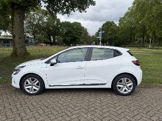 Renault Clio  picture 2