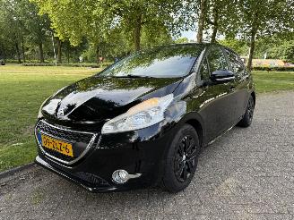 Voiture accidenté Peugeot 208  2013/1