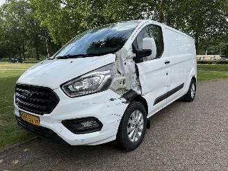 damaged commercial vehicles Ford Transit Custom CUSTOM 2022/1