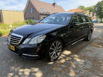 Schadeauto Mercedes E-klasse  2011/1