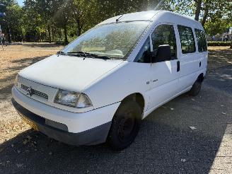 krockskadad bil bedrijf Citroën Jumpy  2003/1