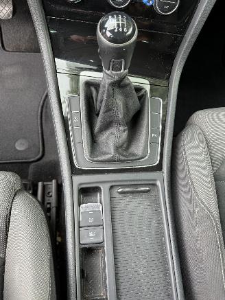 Volkswagen Golf  picture 15