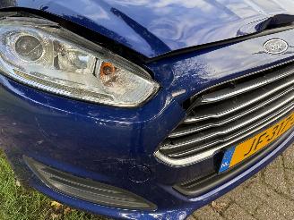Ford Fiesta automaat picture 10