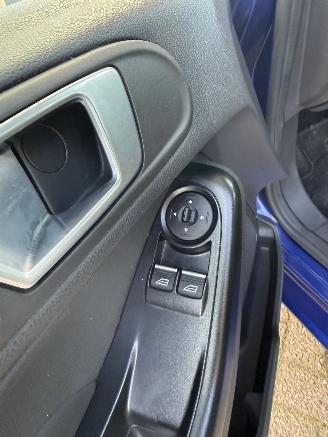 Ford Fiesta automaat picture 18