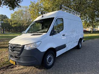krockskadad bil bedrijf Mercedes Sprinter  2019/1