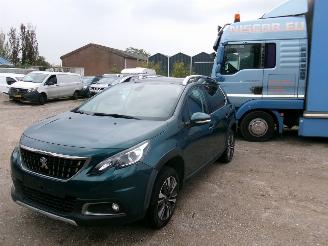 krockskadad bil auto Peugeot 2008 1.2 Allure 2017/5