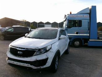 uszkodzony samochody osobowe Kia Sportage 1.7 CRDI Fusion 2016/1