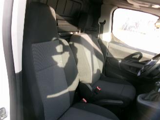 Peugeot Partner 1.6 HDI Pro picture 20