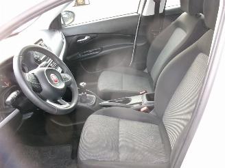 Fiat Tipo 1.4 Pop 5Drs HB picture 18