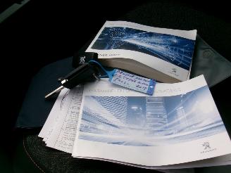 Peugeot Partner Tepee 1.2 Tepee Active picture 36