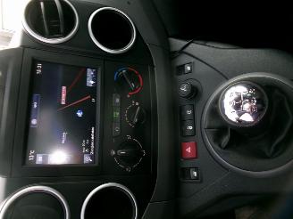 Peugeot Partner Tepee 1.2 Tepee Active picture 26