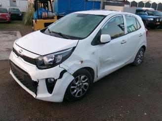 krockskadad bil auto Kia Picanto 1.2 Fusion 2018/10