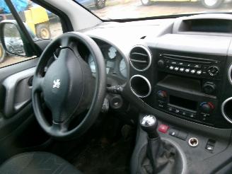 Peugeot Partner Tepee 1.2 Tepee Active picture 27