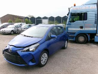 damaged passenger cars Toyota Yaris 1.5 Y-Oung 5 Drs 2018/4
