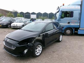 Unfallwagen Ford Fiesta 1.0 Titanium 2021/2