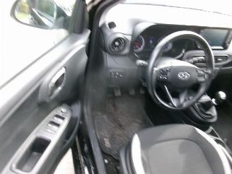 Hyundai I-10 1.0 Twist picture 12