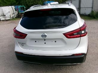 Nissan Qashqai 1.2 Tekna - N-Connect picture 16