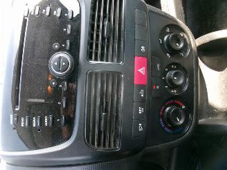 Fiat Doblo 1248 CC - 55 KW Bestelwagen picture 22