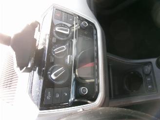 Volkswagen Up! 1.0 Move Up 5 Drs picture 19