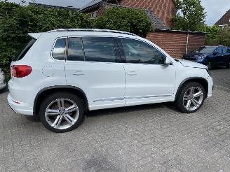 Volkswagen Tiguan 4Motion 1.4 TSi Sport&Style R-line Edition.pano/leer picture 4