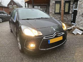Citroën DS3 Auto is gereserveerd e-HDI 1.6 So Chic picture 37