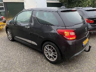 skadebil auto Citroën DS3 e-HDI 1.6 So Chic 2012/3