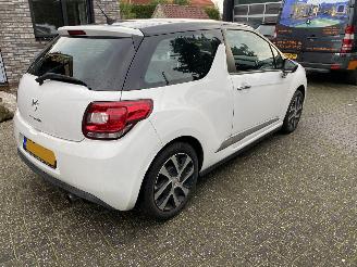 Citroën DS3 1.2 VTI Chic Motorschade picture 22