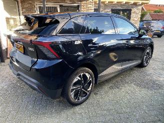 uszkodzony samochody osobowe MG MG4 150KW Luxury 64 KWh 2023/4