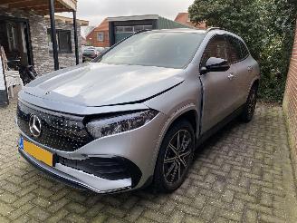 Voiture accidenté Mercedes EQA 250+ AMG Line Pano Limited 71 KWh 2025/5