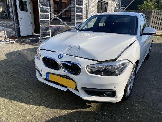 BMW 1-serie 118i 5drs picture 20