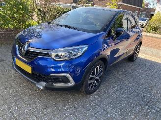 Renault Captur Version-S 1.3 150PK 4cil VASTE PRIJS picture 3