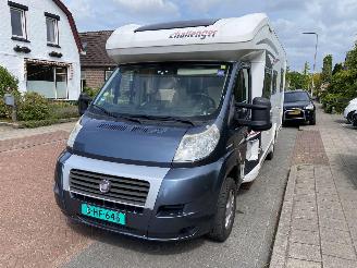 Challenger  Mageo 118EB/119 Queensbed en hefbed picture 31