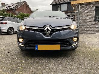 Renault Clio Estate 0.9 TCe Limited picture 5