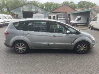 Ford S-Max 2.5 Turbo / 7 persoons picture 6