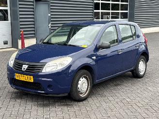 Auto incidentate Dacia Sandero 1.2 16V Hatchback  Benzine 1.149cc 55kW (75pk) FWD 2009/11