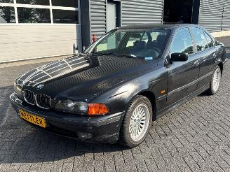 skadebil auto BMW 5-serie 525 tds Sedan 4Dr Diesel 2.498cc 105kW (143pk) RWD 1997/8