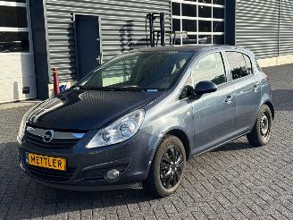 Schadeauto Opel Corsa 1.2 16V Hatchback  Benzine 1.229cc 59kW (80pk) FWD 2008/8