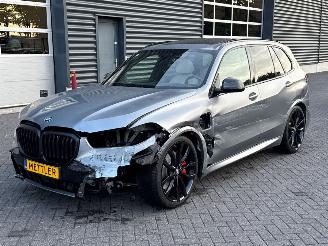 krockskadad bil auto BMW X5 xDrive50e 3.0 24V SUV  Elektrisch Benzine 2.998cc 360kW (489pk) 4x4 2023/12