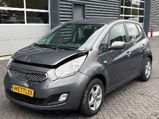 Auto incidentate Kia Venga 1.4 CVVT 16V MPV  Benzine 1.396cc 66kW (90pk) FWD 2011/9