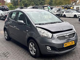 Kia Venga 1.4 CVVT 16V MPV  Benzine 1.396cc 66kW (90pk) FWD picture 7