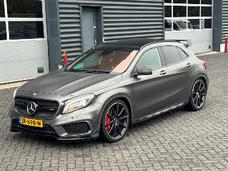 Schadeauto Mercedes GLA 2.0 45 AMG Turbo 16V SUV  Benzine 1.991cc 265kW (360pk) 4x4 2015/1