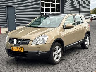 uszkodzony samochody osobowe Nissan Qashqai 2.0 16V SUV  Benzine 1.997cc 104kW (141pk) FWD 2008/7